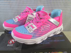(CSB) Pair of Kids Skechers Hands ...