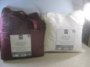 (G-1) ) 2 - 2-Packs of Faux Fur Dec...