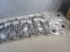 (CS) New Electronics Cables See Pho...