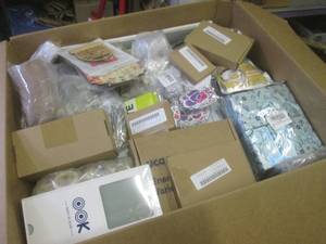 (G-1) Big Box Full of Assorted Unso...