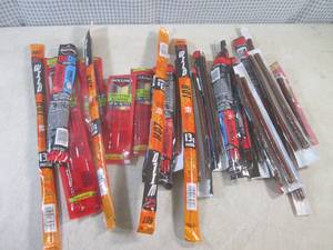 (B-1) 21 Assorted Jack lInks Snacks...