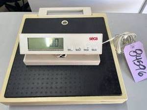 MSRP $850 Seca 869 Digital Patient Scale With Remote Display &amp Carry Handle, 550 lb Capacity Portable Medical Floor Scale, BMITAREHOLD Functions, Adjustable Cabled Display For Clinic, Hospital &amp Healthcare Use