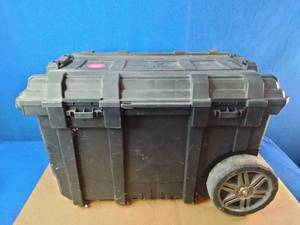 This is a Husky 50 Gallon Rolling Toolbox