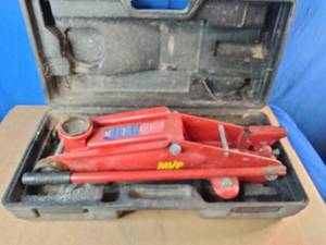 MVP Pro Lift hydraulic floor jack
