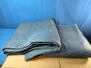 (2) Standard Moving Blankets