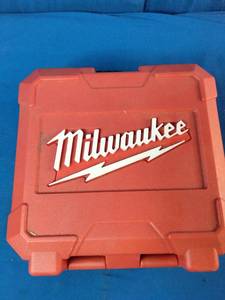 Milwaukee Hole DOZER General-Purpose Hole Saw Kit.