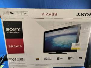 This is a Sony BRAVIA BX42 Series LCD television, measuring 32 inches and featuring Full HD resolution