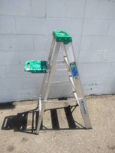 This is a Werner 4 ft. Aluminum Step Ladder