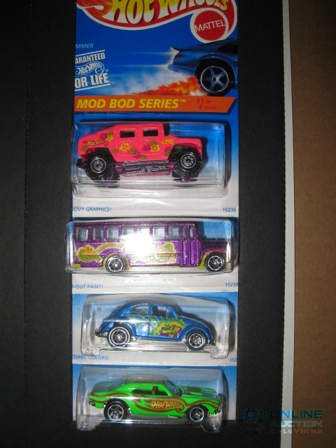 lot 22 image: Hotwheels, new in package, 4 complete sets