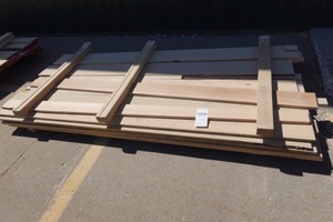 Quarter Sawn Red Oak Hardwood boards