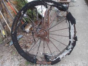 Vintage Spoke Wheel  Hub