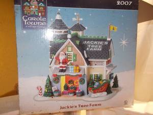 Carole Towne Jackies Tree Farm Animated Musical Christmas Village Piece (2007)