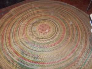 Vintage Earth-Tone Woven Round Area Rug (96)