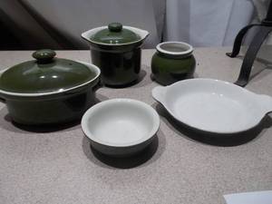 Vintage Hall Mid-Century Olive Green Covered Casseroles & Ovenware Lot - Multi-Piece Set