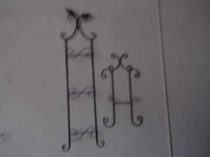 Black Metal Decorative Wall  Plate Display Stands & Wire Rack Set