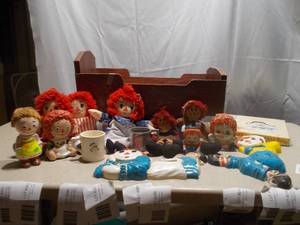 Vintage Raggedy Ann & Andy Collectibles Lot - Dolls, Wooden Cradle, Mugs & Figurines