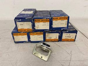Micro Switch 4MA4 Panel Push Button Operators Boxed Surplus Parts
