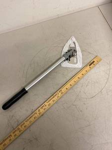 Berkshire Telescopic Cleaning Tool Triangular Swivel Head Extendable Handle