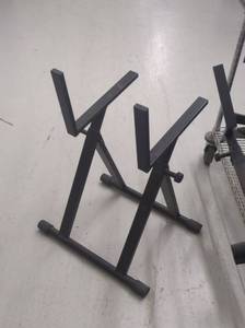 Musicians Gear 5 Adjustable Amp Stands Black Metal Good