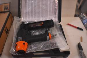 WEN 61723K 18-Gauge 38-Inch to 2-Inch Brad Nailer with Carrying Case