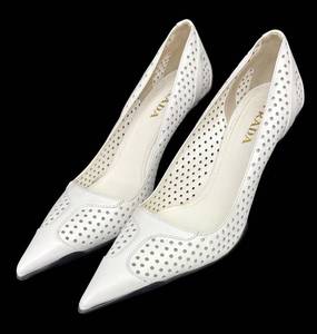 DB - Prada Perforated White Leather Pumps - Size 37 12