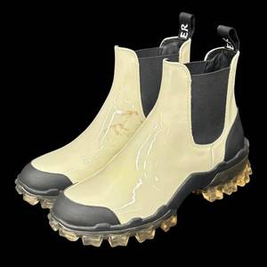 DB - Moncler Chelsea Boots - Size 38