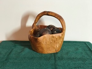 Hand Carved Natural Solid Burl Wood Tree Root Bowl Basket With Handle & Decorative Imitation Fruit Inside Basket