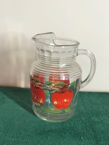 Vintage Red Apples Glass Pitcher Mid-Century Iced Tea Water Jug