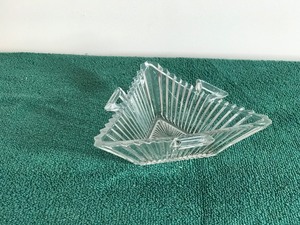 Vintage Hersey Ridgeleigh 3 Handled Candy Dish - Uranium - turns green when hit with a black light