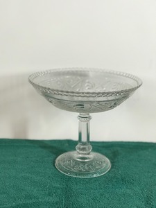 Vintage Compote - Uranium - Glows green when hit with a black light