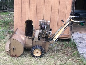 Vintage Snowblower - Powr-Kraft - 6hp - 4 cycle