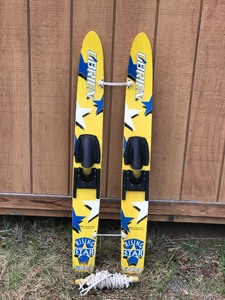 OBrien Rising Star Beginner  Trainer Water Skiis with Tow Rope