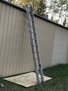 Werner 24ft Aluminum Extension Ladder