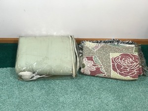 Heated Blanket and Throw Blanket with Roses on it