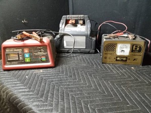 Power on Board 6 x 12 amp charger and Cen tech 50-20-10 amp