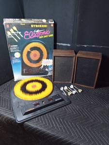 Battery powered d art board and 2 speakers