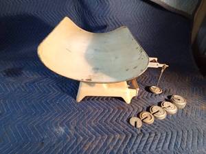 Vintage Fairbank scale with weights
