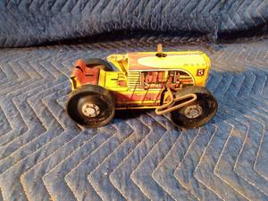1950s louis Marx & Co. wind-up tin litho tractor - WORKS