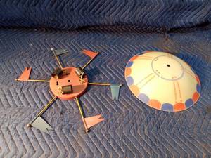 Flag light fixture and ceiling light shade