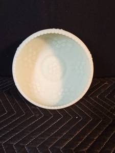 Fenton cherry chain custard glass fruit bowl with uranium