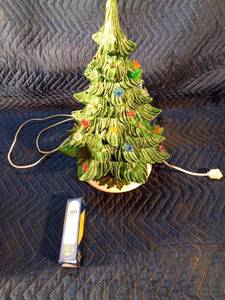 Ceramic Christmas tee light - WORKS