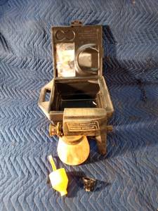 Craftsman electric airless paint sprayer in case with accessories - WORKS