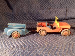 Vintage Louis Marx Willys Jeep and trailer tin toy