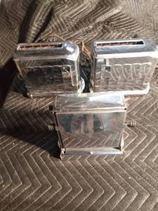 3 Vintage toasters