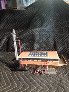Lionel electric train with train crossing arm in original box