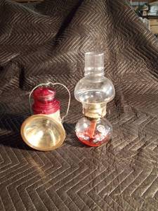 Delta Electric Co. Farm lamp light oil lamp with chimney
