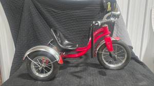 Schwinn Roadster Tricycle