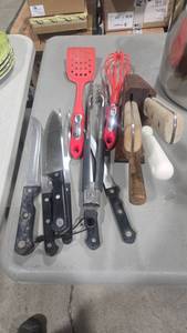 Assorted Kitchen Utensils Lot