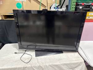 Insignia LCD TV NS-L46X-10A