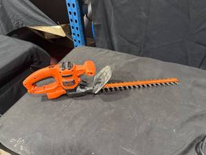 Black & Decker Electric Hedge Trimmer